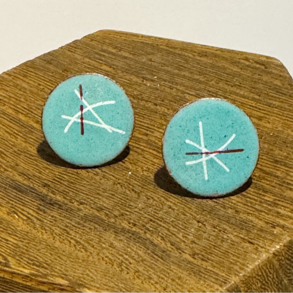 Vintage turquoise enamel on copper circular flat screwback earrings MCM atomic - Picture 2 of 10